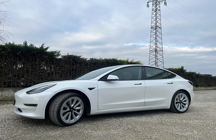 Tesla Model 3 Long Range